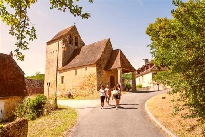 Addison, 33 — Escort in Savignac-les-Eglises, France