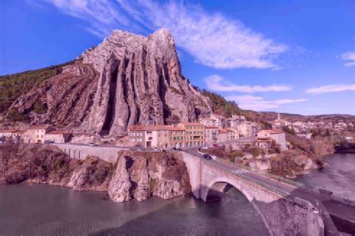 Addison, 33 — Escort in Sisteron, France