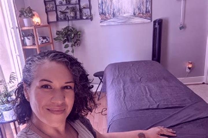 Addison, 34, a auburn dark-eyed european companion based in Torre del Greco. Offering Couples, Overnight, Erotic Massage. Available for incall and outcall, o...
