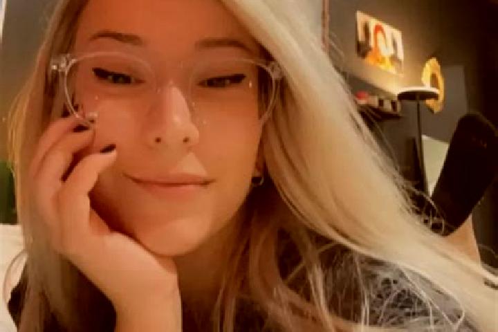 Addison, 34, a blonde grey-eyed indian companion based in Lozova. Offering Girlfriend Experience, Erotic Massage. Available for incall and outcall, overnight...