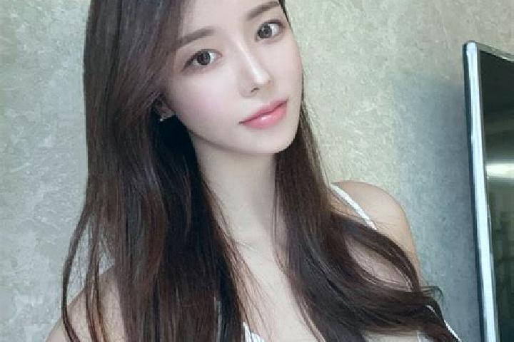Addison, 34 — Escort in Hom, China