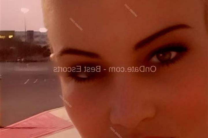 Addison, 34 — Escort in Jindrichov, Czech Republic