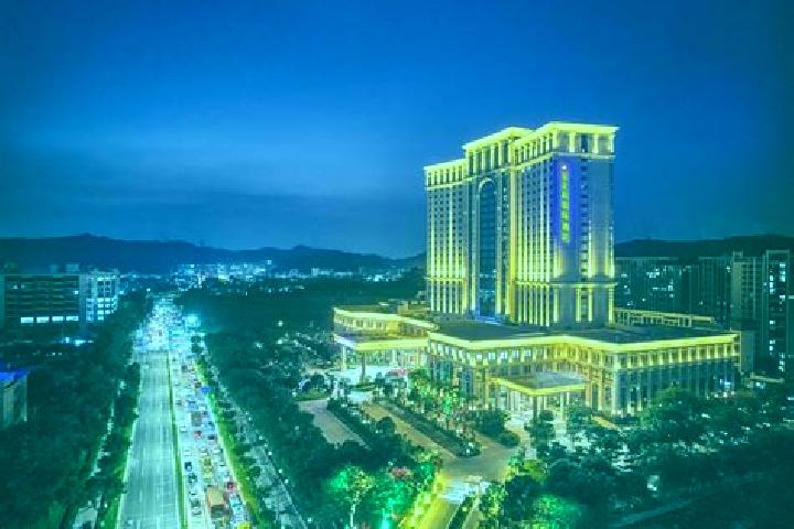Addison, 34 — Escort in Tangxia, China