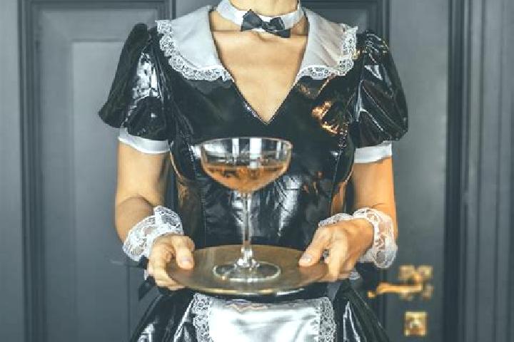 Addison, 35, a auburn amber-eyed european companion based in Asenovgrad. Offering BDSM, GFE. Available for incall and outcall, day and evening dates.
