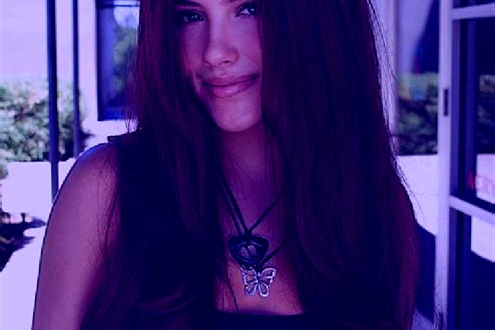 Addison, 35, a auburn dark-eyed latina companion based in Panaikulam. Offering Roleplay, CIM, Striptease, OWO, Deep French Kissing. Available for incall and ...
