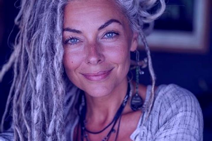 Addison, 35, a black grey-eyed caucasian companion based in Nicholasville. Offering Overnight, Duos. Available for incall and outcall, day and evening dates.