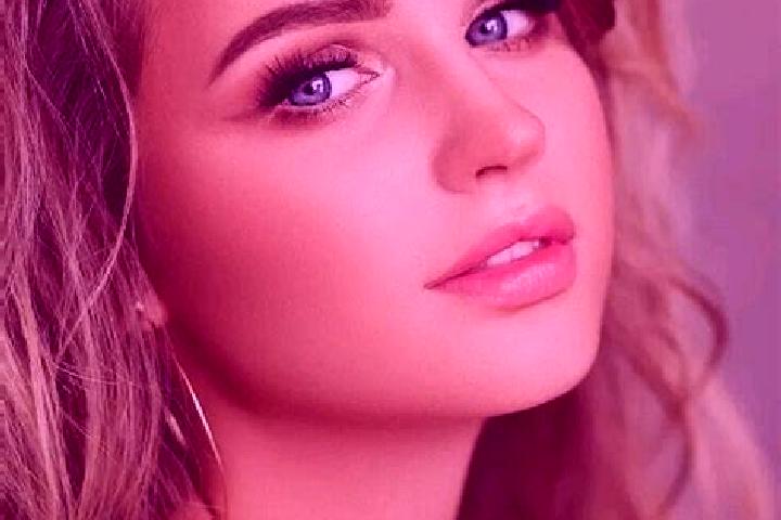 Addison, 35, a dark blonde blue-eyed caribbean companion based in Caldas de Vizela. Offering A-Level, Domination, Tantra. Available for incall and outcall, d...
