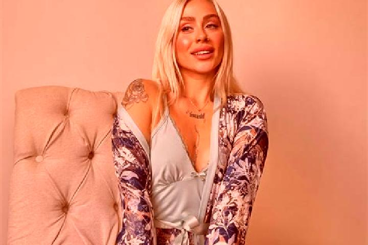 Addison, 35 — Escort in Flore, United Kingdom
