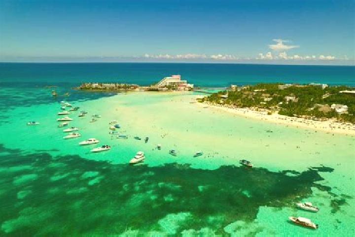 Addison, 35 — Escort in Isla Mujeres, Mexico
