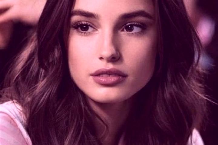 Addison, 36, a brunette brown-eyed asian companion based in Qorveh. Offering Party Girl, Dinner Date, Massage. Available for incall and outcall, day and even...