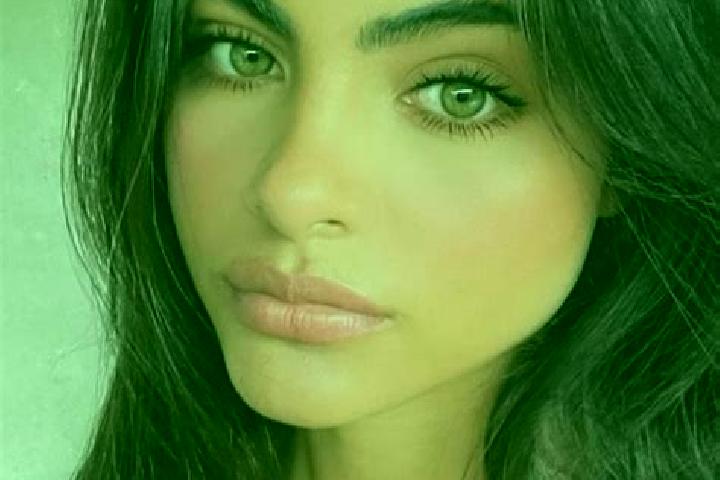 Addison, 36, a brunette grey-eyed middle eastern companion based in Bajiazi. Offering Duos, Overnight. Available for incall and outcall, day and evening dates.