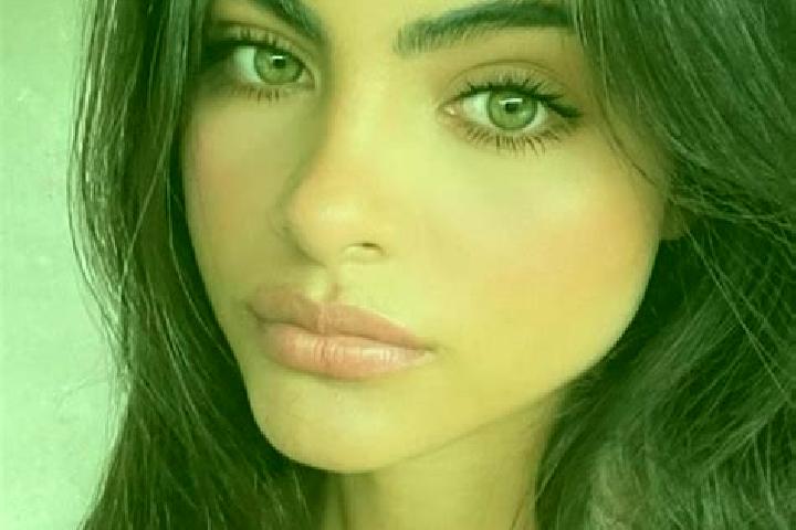 Addison, 36, a brunette hazel-eyed asian companion based in Bollullos de la Mitacion. Offering CIM, Overnight, Girlfriend Experience, A-Level, Erotic Massage...
