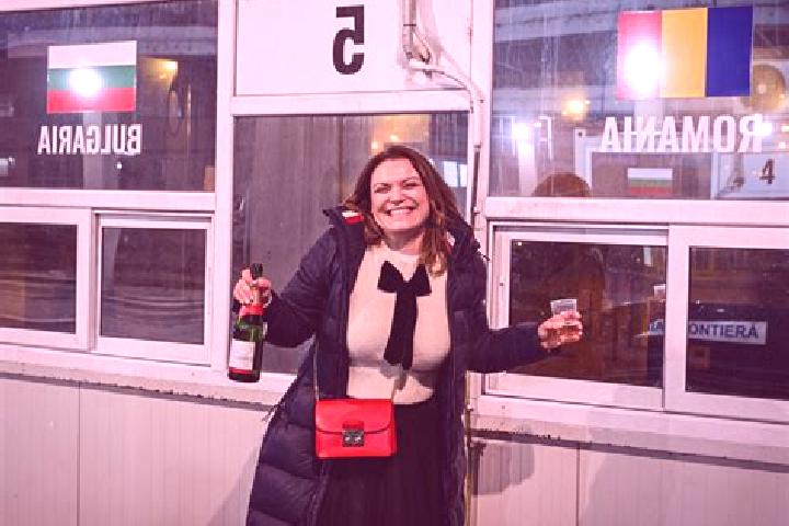 Addison, 36 — Escort in Orvisele, Romania