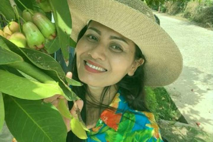 Addison, 36 — Escort in Si Khoraphum, Thailand