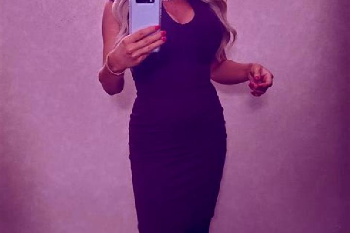 Addison, 37, a blonde dark-eyed mixed companion based in Murzasichle. Offering Party Girl, 69, BDSM, Dinner Date, Massage. Available for incall and outcall, ...