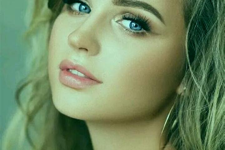 Addison, 37, a dark blonde blue-eyed mediterranean companion based in Santa Isabel Ixtapan. Offering CIM, Party Girl, Dinner Date, Travel Companion. Availabl...