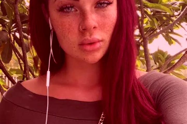 Addison, 37, a red green-eyed caribbean companion based in Vitanesti. Offering Tantra, CIM. Available for incall and outcall, overnight bookings available.