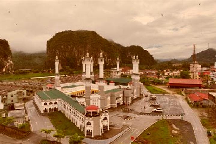 Addison, 37 — Escort in Masjid, Indonesia