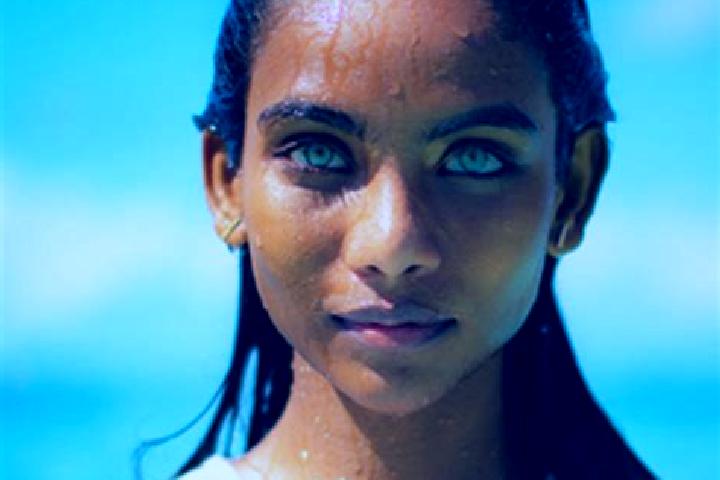Addison, 38, a auburn blue-eyed indian companion based in Al Hirak. Offering Girlfriend Experience, Dinner Date, Duos. Available for incall and outcall, day ...