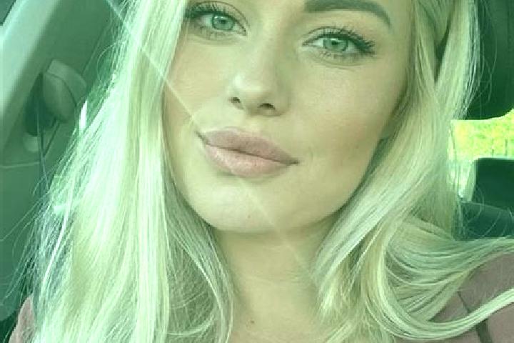 Addison, 38, a blonde hazel-eyed mediterranean companion based in Le Langon. Offering A-Level, Deep French Kissing, Massage, Duos. Available for incall and o...