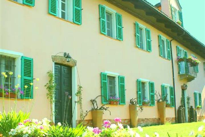 Addison, 38 — Escort in Berzano di San Pietro, Italy