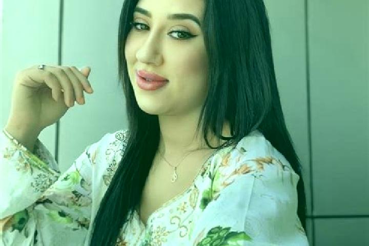 Addison, 38 — Escort in Zoualet, Morocco