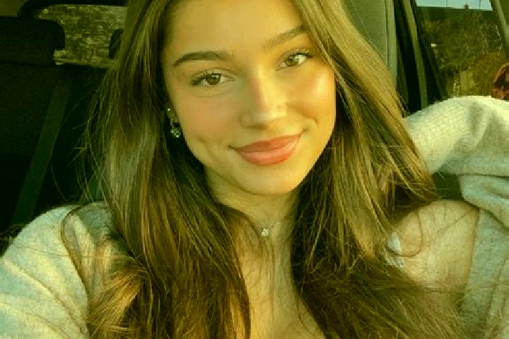 Addison, 39, a brunette blue-eyed mixed companion based in Djibo. Offering OWO, Roleplay, Prostate Massage, Party Girl, Deep French Kissing. Available for in...