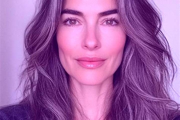 Addison, 39, a brunette grey-eyed mixed companion based in Turen. Offering Overnight, GFE, Roleplay. Available for incall and outcall, day and evening dates.