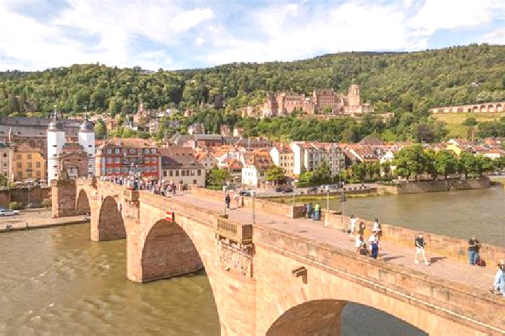 Addison, 39 — Escort in Heidelberg, Germany