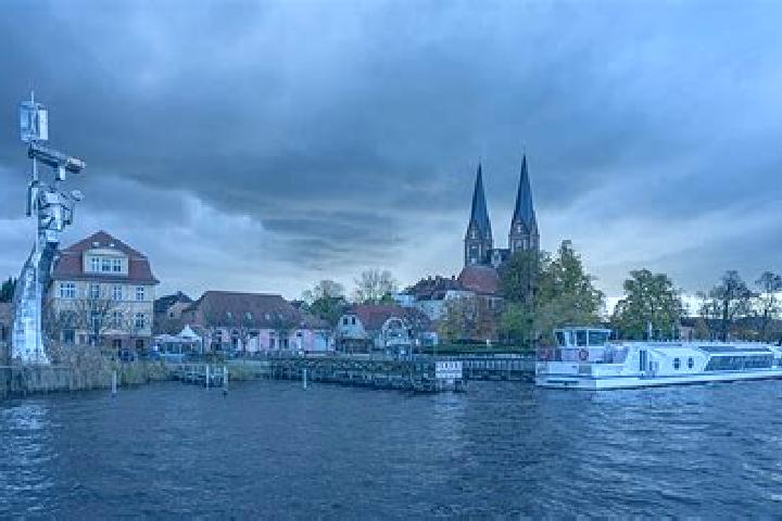 Addison, 39 — Escort in Neuruppin, Germany