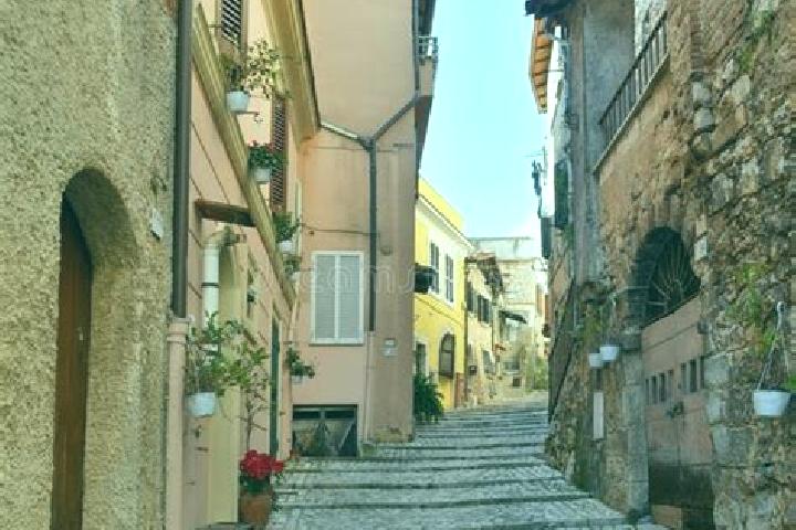 Addison, 39 — Escort in Priverno, Italy