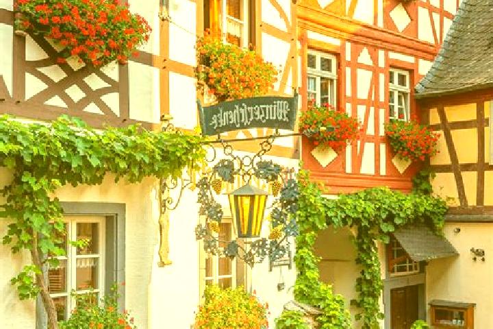 Addison, 39 — Escort in Schurdt, Germany