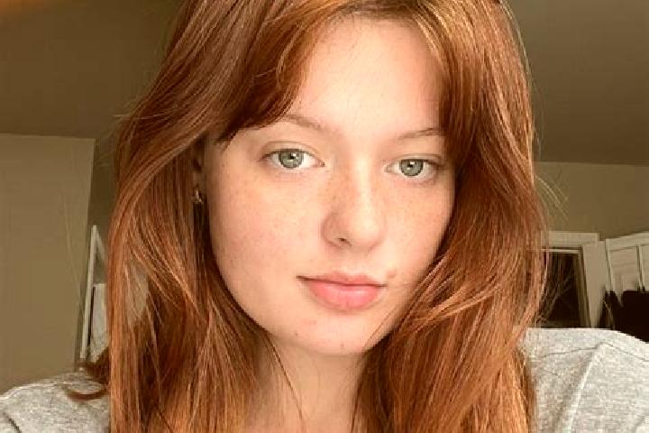 Alice, 20, a auburn amber-eyed european companion based in North Charleston. Offering Tantra, CIM, 69. Available for incall and outcall, day and evening dates.