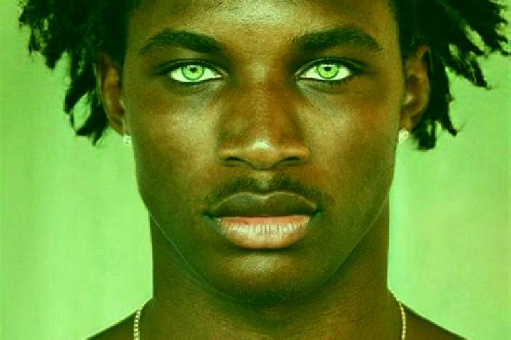 Alice, 20, a black green-eyed ebony companion based in Xituo. Offering Tantra, A-Level. Available for incall and outcall, overnight bookings available.