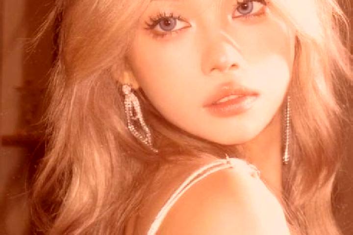 Alice, 20, a blonde blue-eyed asian companion based in Kadomas. Offering Couples, 69, Striptease. Available for incall and outcall, overnight bookings availa...