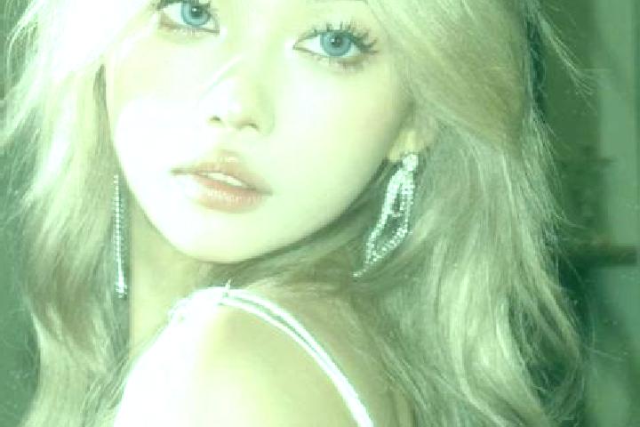 Alice, 20, a chestnut blue-eyed asian companion based in Las Plassas. Offering GFE, Deep French Kissing, Party Girl. Available for incall and outcall, day an...