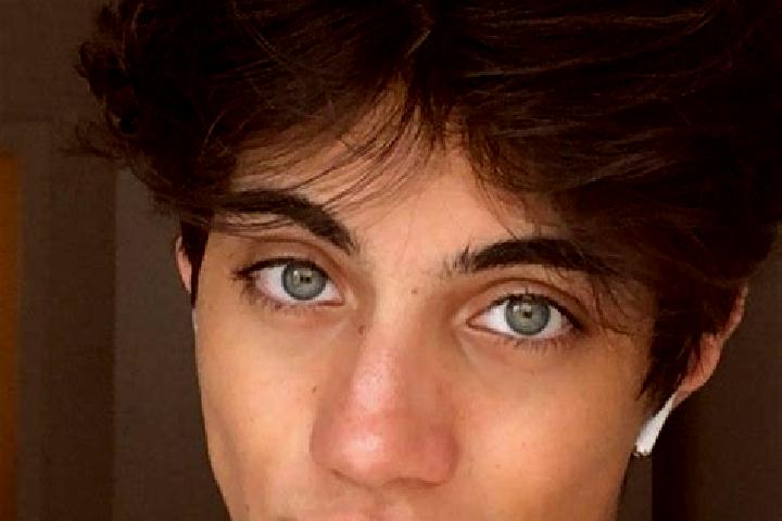 Alice, 20, a chestnut blue-eyed caucasian companion based in La Mojonera. Offering 69, OWO, Overnight, Travel Companion, Erotic Massage. Available for incall...