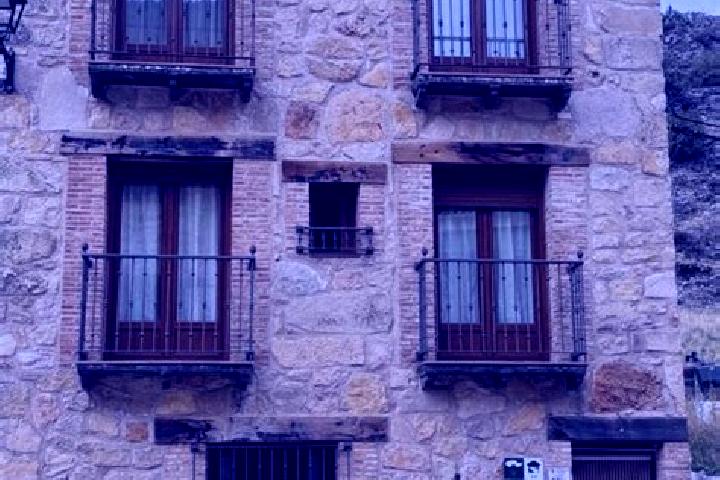 Alice, 20 — Escort in Armallones, Spain