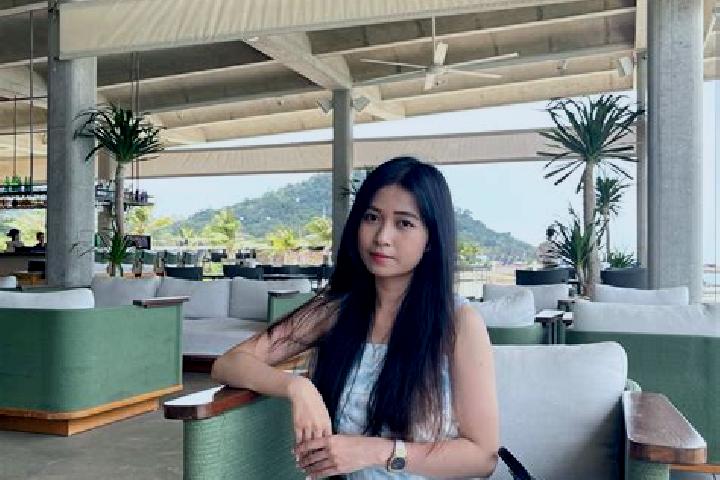 Alice, 20 — Escort in Kamrieng, Cambodia