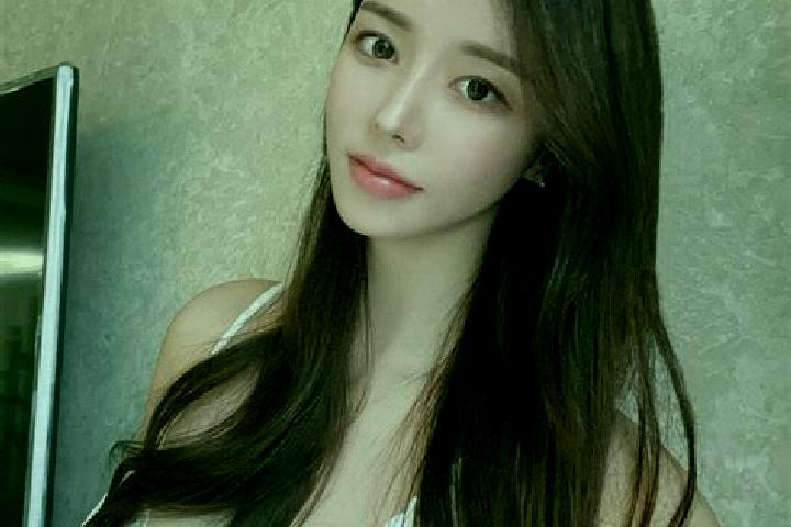 Alice, 20 — Escort in Kiziloeren, Turkey
