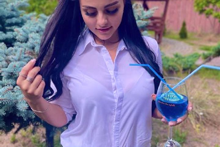 Alice, 20 — Escort in Kotelva, Ukraine