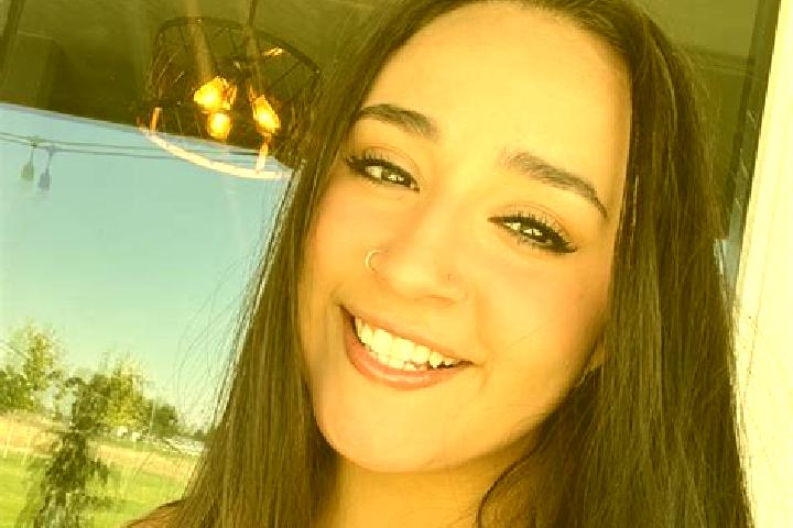 Alice, 20 — Escort in Prosser, United States