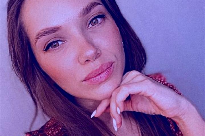 Alice, 20 — Escort in Vyatskiye Polyany, Russia