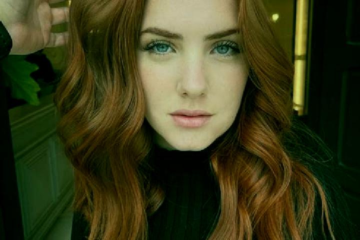 Alice, 21, a auburn blue-eyed mediterranean companion based in Wittenberg. Offering Roleplay, Dinner Date, Striptease, Tantra. Available for incall and outca...