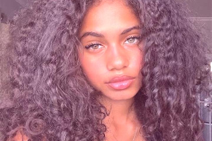 Alice, 21, a black grey-eyed ebony companion based in Ribeira. Offering Overnight, Deep French Kissing, 69. Available for incall and outcall, overnight booki...