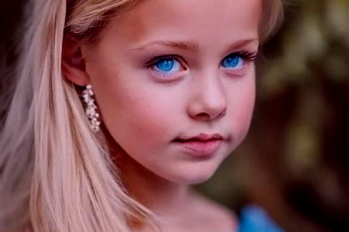 Alice, 21, a blonde blue-eyed mixed companion based in Kampung Ramuan China Kechil. Offering BDSM, OWO, Overnight, Couples, Party Girl. Available for incall ...
