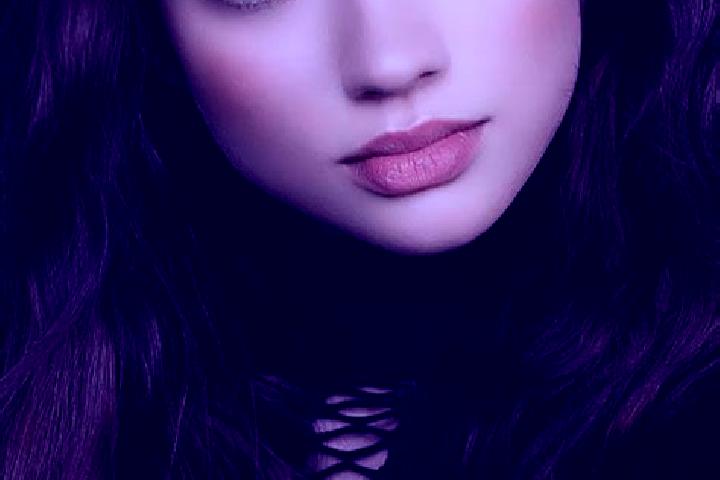 Alice, 21, a brunette dark-eyed mixed companion based in Round Hill. Offering Domination, BDSM, Tantra, CIM. Available for incall and outcall, overnight book...