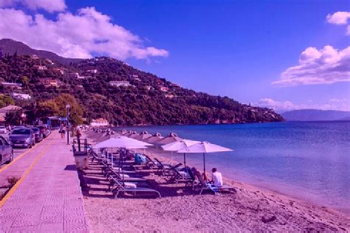Alice, 21, a chestnut dark-eyed caribbean companion based in Kato Agios Markos. Offering Deep French Kissing, Overnight, Duos. Available for incall and outca...