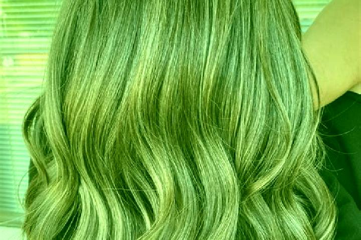 Alice, 21, a dark blonde grey-eyed caucasian companion based in Trstena. Offering Dinner Date, Massage, Striptease, Overnight. Available for incall and outca...