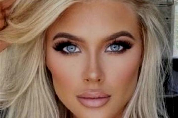 Alice, 21, a platinum blonde hazel-eyed asian companion based in Czernice Borowe. Offering Striptease, Girlfriend Experience, A-Level. Available for incall a...